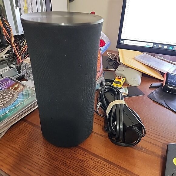 Samsung Radiant 360 Wireless Audio Speaker WAM1500 w/ Power Adapter - Picture 1 of 4